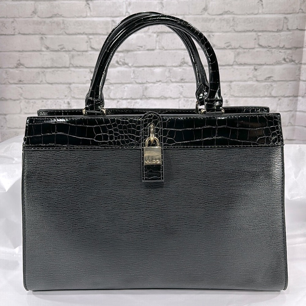 ALDO - Black Textured Vegan Leather Locket Midsize Carry Handbag 🖤 EUC